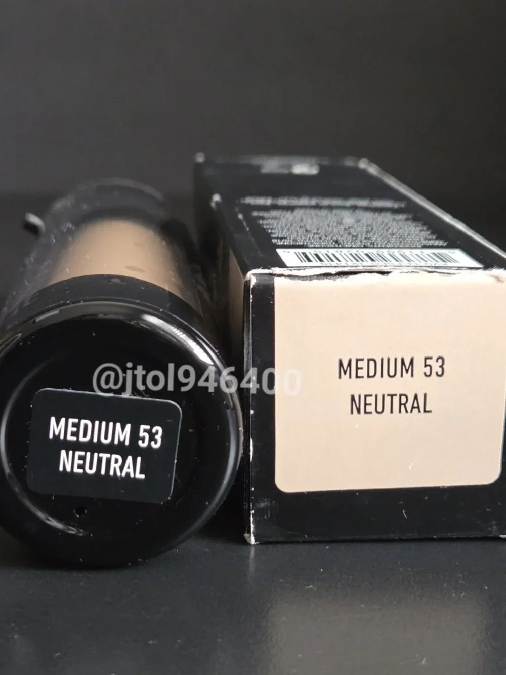 Kat Von D Medium 53 Neutral Lock It Foundation